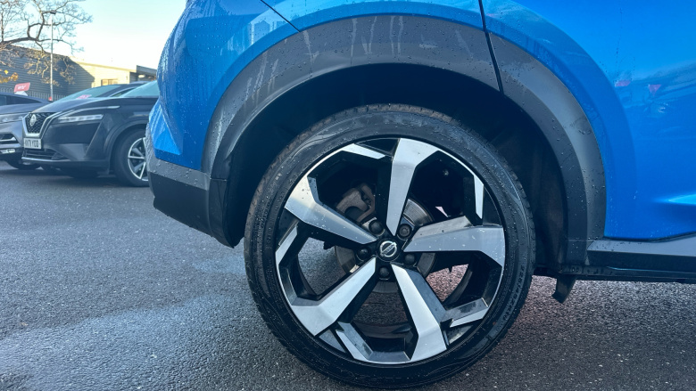 Nissan Juke 1.0 DiG-T 114 Tekna 5dr Petrol Hatchback